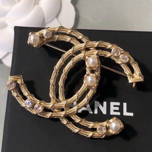 AUTHENTIC CHANEL CC GOLD PIN BROOCH